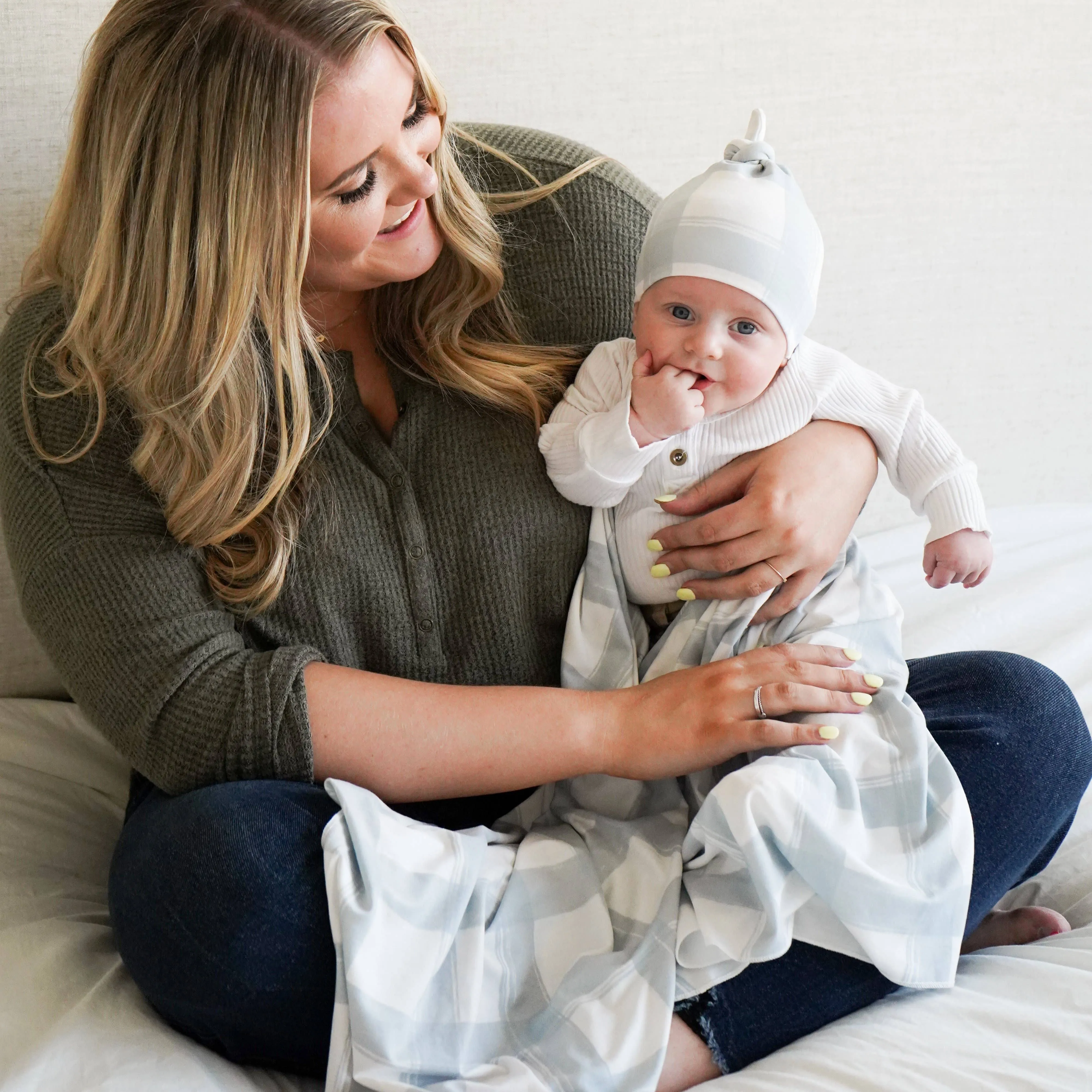 Extra Soft Stretchy Knit Swaddle Blanket: French Gingham