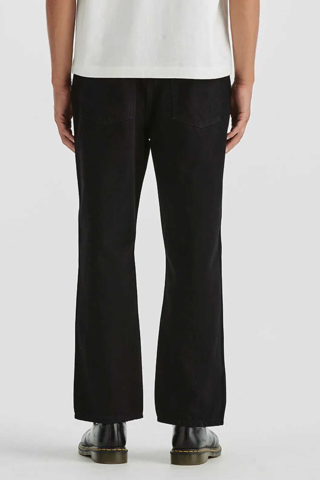 WRANGLER SLACKER RELAXED JEAN - STEELE BLACK