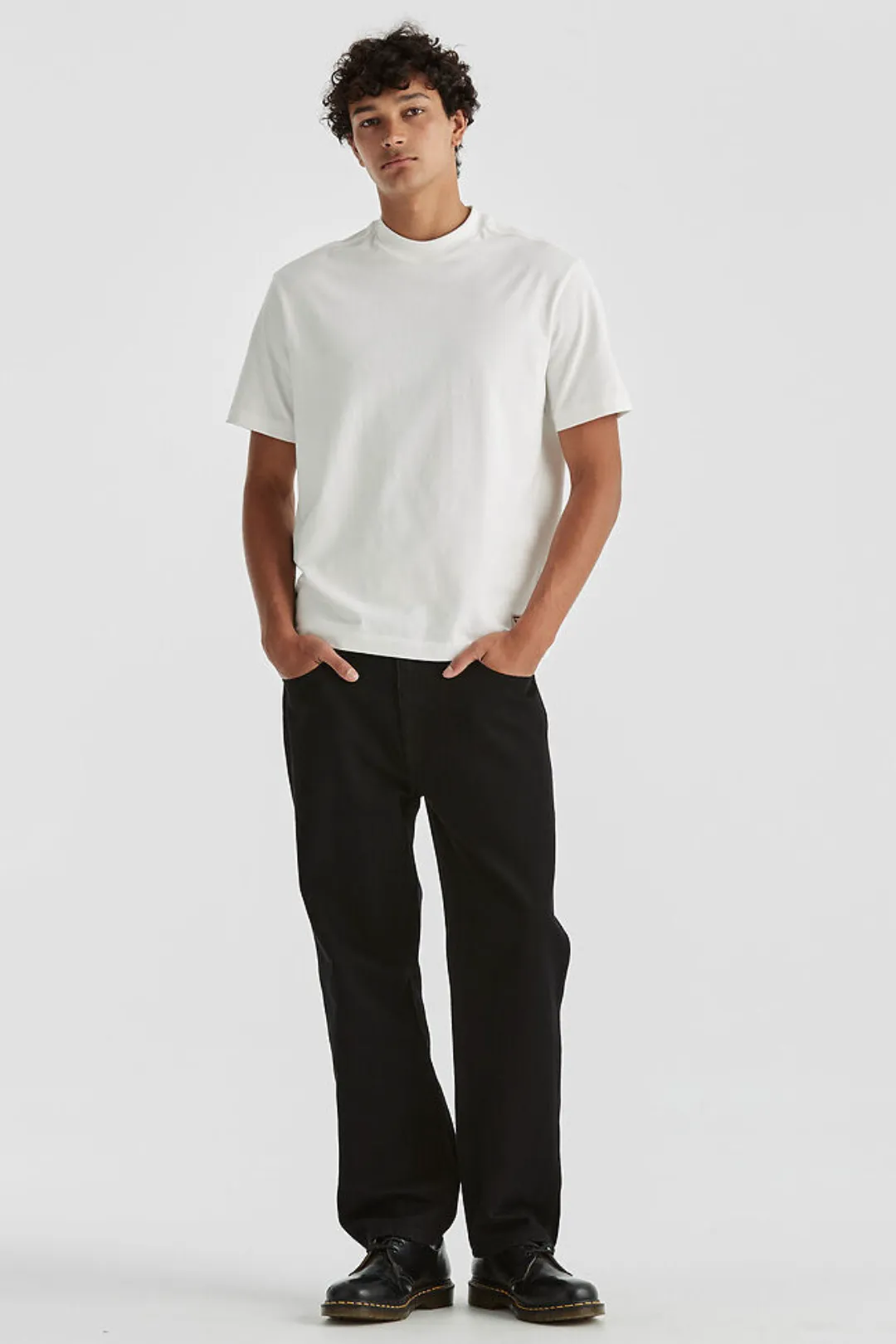 WRANGLER SLACKER RELAXED JEAN - STEELE BLACK
